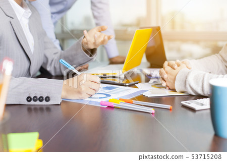 Team meting. Project plan brainstorming Team meting. Project plan brainstorming 53715208