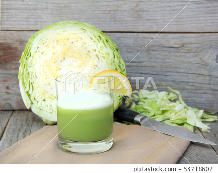 Fresh cabbage juice Fresh cabbage juice 53718602