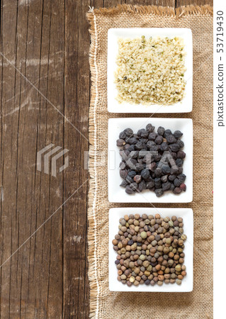 Roveja, hemp seeds and black chickpea Roveja, hemp seeds and black chickpea 53719430