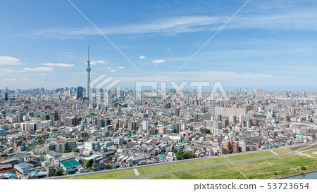 Aerial view of the city, view of central Tokyo from the Arakawa bank of Adachi-ku 53723654