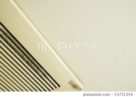 Dust attached to the ventilation fan Dust attached to the ventilation fan 53731354