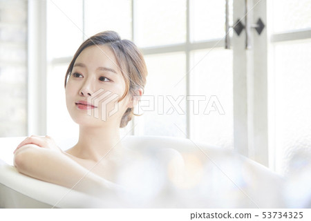 女人美容浴 53734325