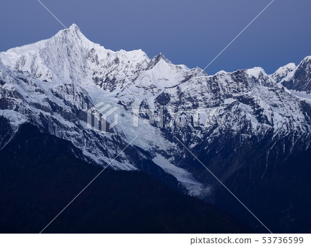 Yunnan Meili Snow Mountain Yunnan Meili Snow Mountain 53736599