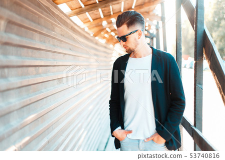 Handsome young man in business clothes 53740816