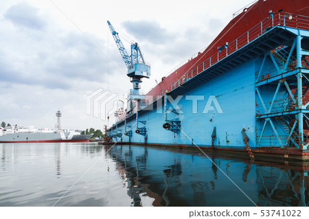 Blue dry dock with tanker inside 53741022