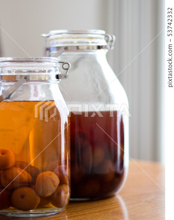 Plum wine Plum wine 53742332
