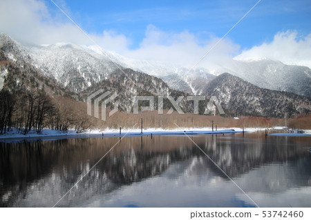 上高地雪景 上高地雪景 53742460