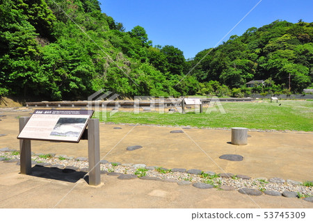 Information board and cornerstone of the remains of Eifukuji Temple in Kamakura City Information board and cornerstone of the remains of Eifukuji Temple in Kamakura City 53745309
