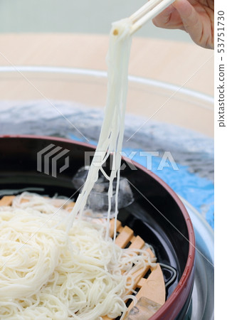 Sourcing sauce 53751730