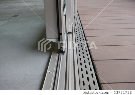 無軌窗框 53751738