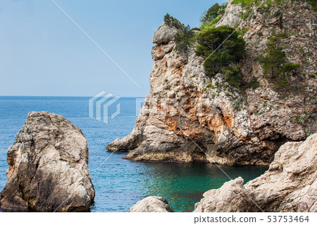 Cliffs of the Dubrovnik coast Cliffs of the Dubrovnik coast 53753464