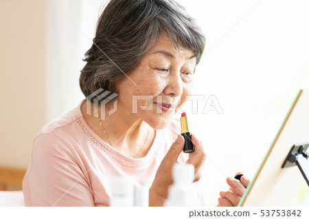 Senior beauty image Senior beauty image 53753842