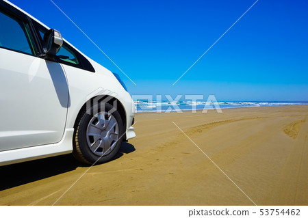 Driving a beach Senrihama, Ishikawa Prefecture 53754462