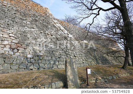 Marugame Castle with no stone walls 53754928