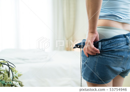 Female change of clothes 53754946