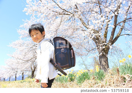 笑一年級學生 笑一年級學生 53759318