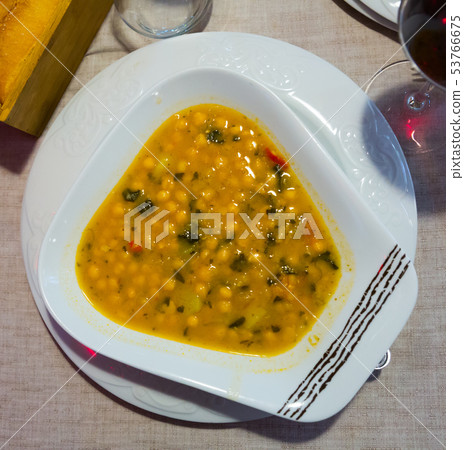 food, soup, pea 53766675