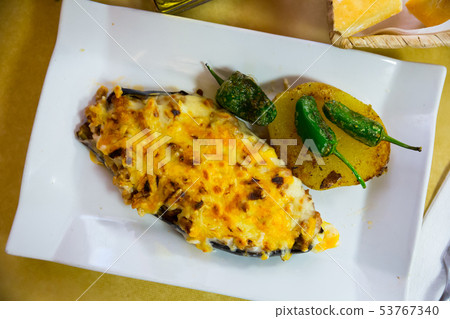 Eggplant stuffed with meat and bechamel 53767340