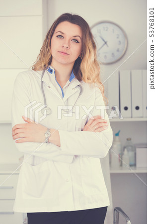 Young medical worker in medical Center Young medical worker in medical Center 53768101