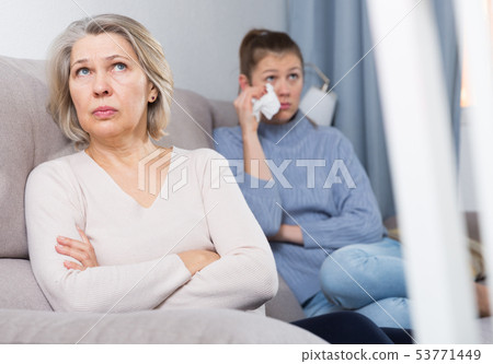 Silent resentment between mom and adult daughter 53771449