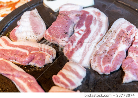 黑肉韓國料理菜餚鐵板生肉흑돼지煎黑豬肉黑豬肉 53778074