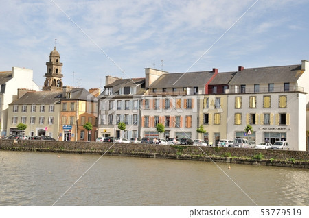 LANDERNEAU, STONE HOUSES ON ELORN 53779519