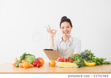 Nutritionist Cooking instructor image Nutritionist Cooking instructor image 53781469