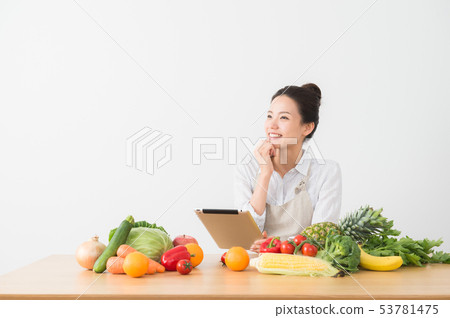 Nutritionist Cooking instructor image Nutritionist Cooking instructor image 53781475