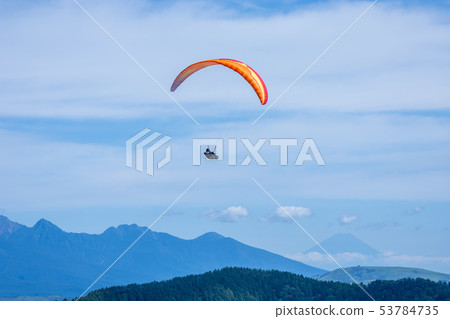 Migahara高原上的滑翔傘 Migahara高原上的滑翔傘 53784735