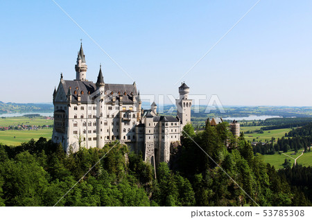 Beautiful view of castle Neuschwanstein in Germany Beautiful view of castle Neuschwanstein in Germany 53785308