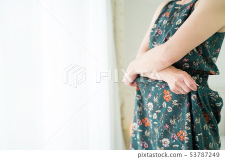 Female change of clothes 53787249