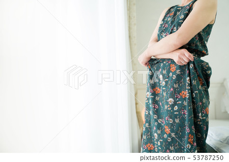 Female change of clothes 53787250