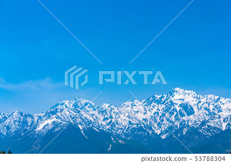 “長野縣”來自初夏北阿爾卑斯山的白馬村 53788304