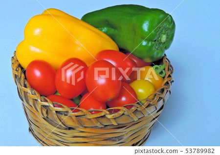 Summer vegetables (tomatoes peppers) 53789982