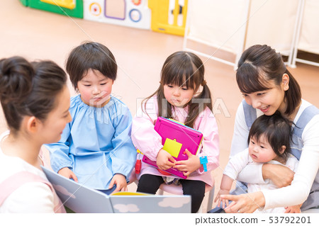 幼兒園，幼兒園老師，閱讀故事，戲劇，圖畫書 53792201