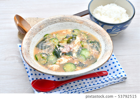 Refreshing dishes of summer, cold soup, hiyashi (watered cans of mackerel and mackerel). Refreshing dishes of summer, cold soup, hiyashi (watered cans of mackerel and mackerel). 53792515