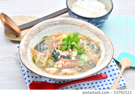 Refreshing dishes of summer, cold soup, hiyashi (watered cans of mackerel and mackerel). 53792521