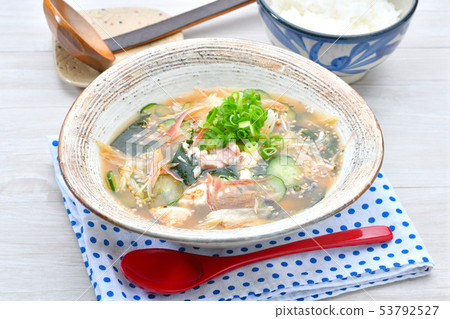 Refreshing dishes of summer, cold soup, hiyashi (watered cans of mackerel and mackerel). Refreshing dishes of summer, cold soup, hiyashi (watered cans of mackerel and mackerel). 53792527