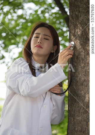 Environmental Research Institute 53797680