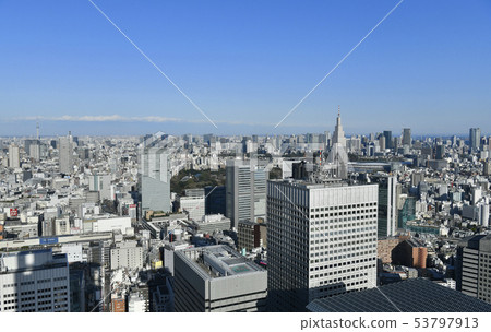 日本東京城市景觀摩天大樓，東京天空樹，新國家體育場，東京鐵塔，大手町等全景。 53797913