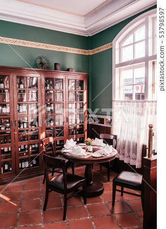 Vintage classic colonial restaurant dining room Vintage classic colonial restaurant dining room 53798597