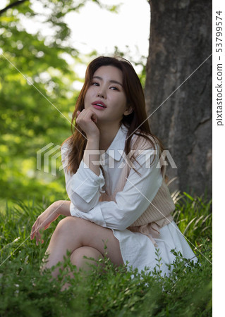 A leisurely life 53799574