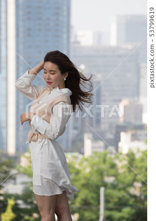 A leisurely life 53799619