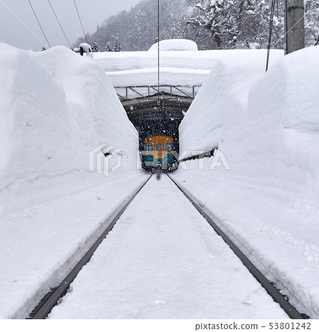 Snowy Toyama regional railway Tateyama Station Snowy Toyama regional railway Tateyama Station 53801242