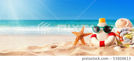 Sunblock on the tropical beach 53808613