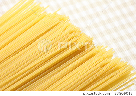 意大利面（乾麵條）了。 53809015
