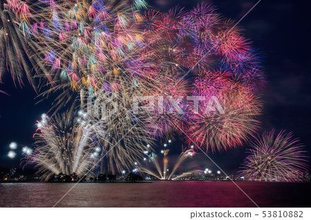 松江市的煙花活動 53810882