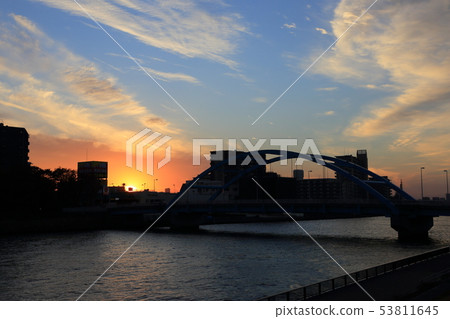 隅田川傍晚風景，大竹橋[足立區，東京] 53811645