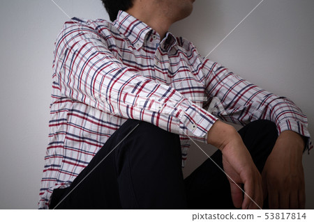 A worried man 53817814