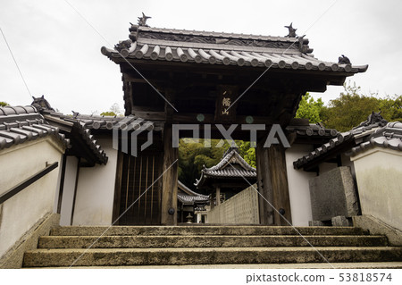 Naoshima Kagawa Prefecture Gokuraku Temple Sanmon 53818574